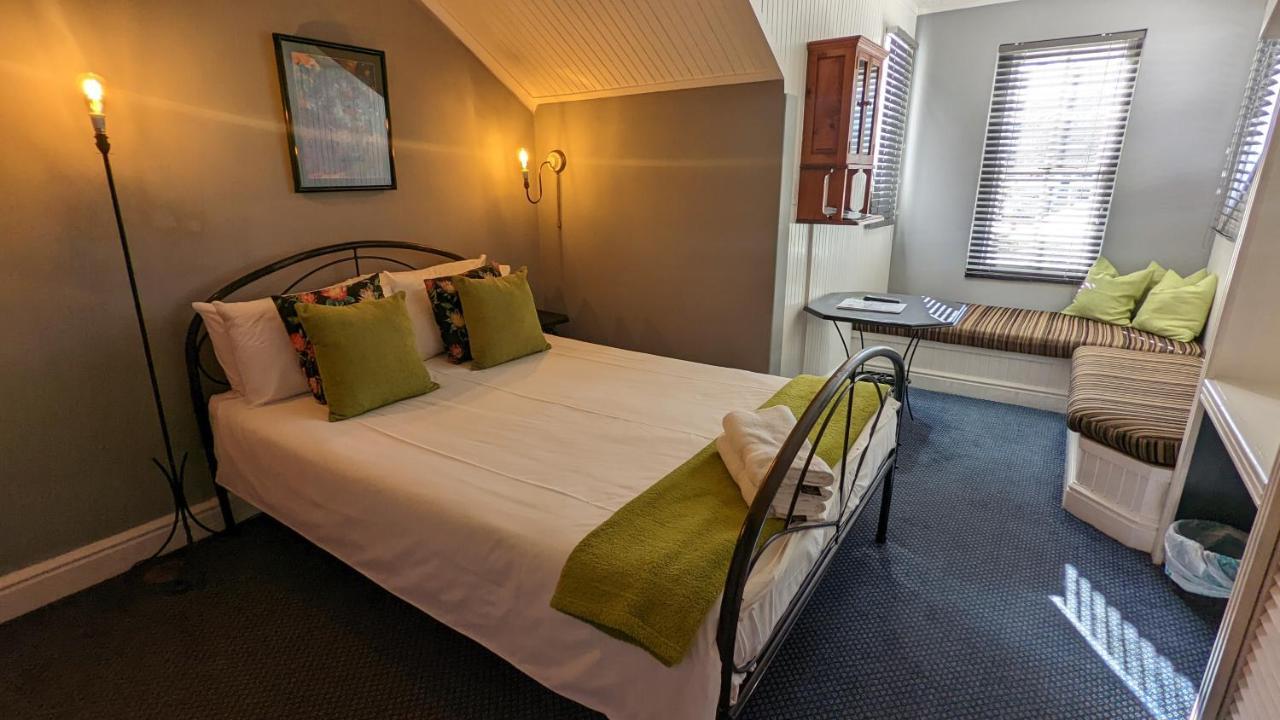 Wayside Inn Knysna Exterior foto