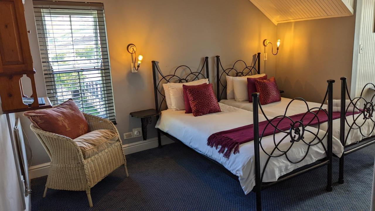 Wayside Inn Knysna Exterior foto
